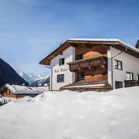 アパート Haus Wallner