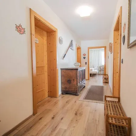 Haus Wallner * ノイシュティフト・イム・シュトゥーバイタール